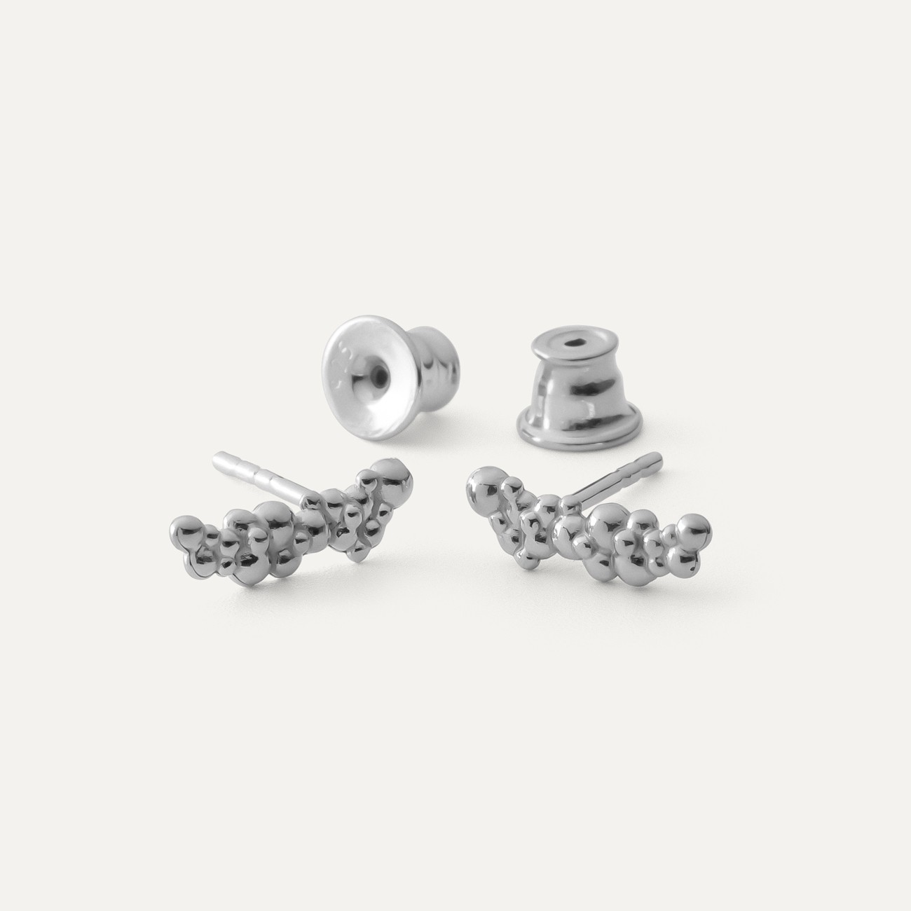 Silberne Ohrstecker mit Kugeln, 925er Silber, platiniert
